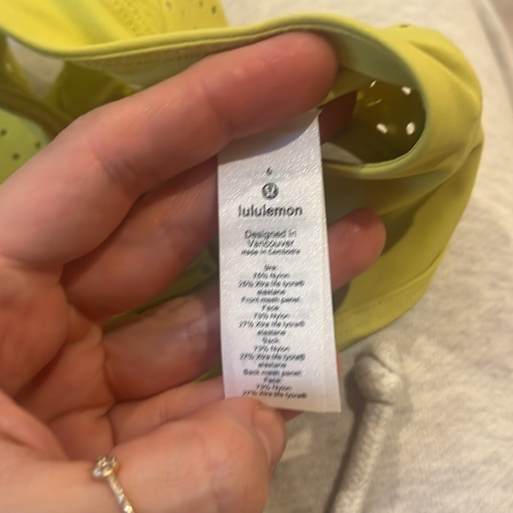 NET Lululemon "unleash strength bra" - Picture 3 of 4